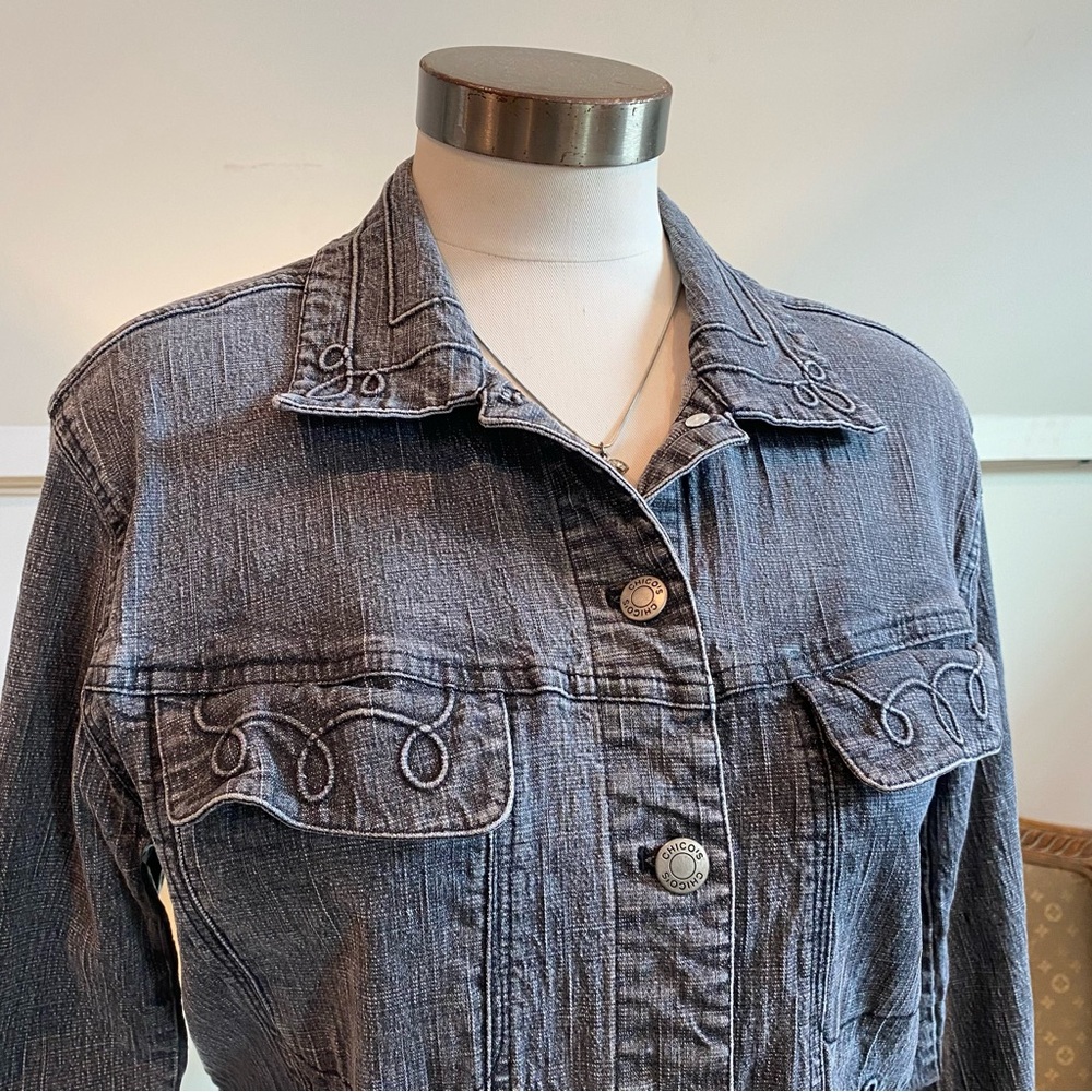 Vintage 90s Distressed Black Denim Jean Jacket Decorative Embroidery Grunge Y2K - Picture 2 of 9